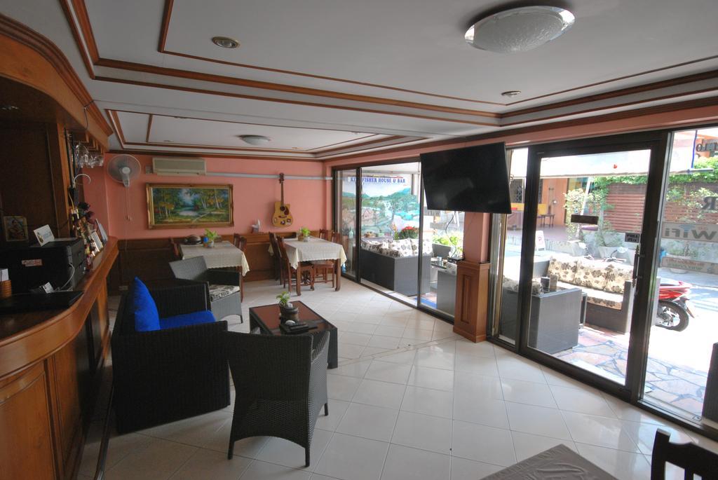 Kingfisher House & Bar Паттайя Экстерьер фото