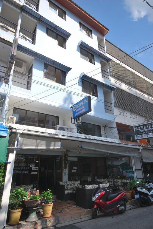 Kingfisher House & Bar Паттайя Экстерьер фото